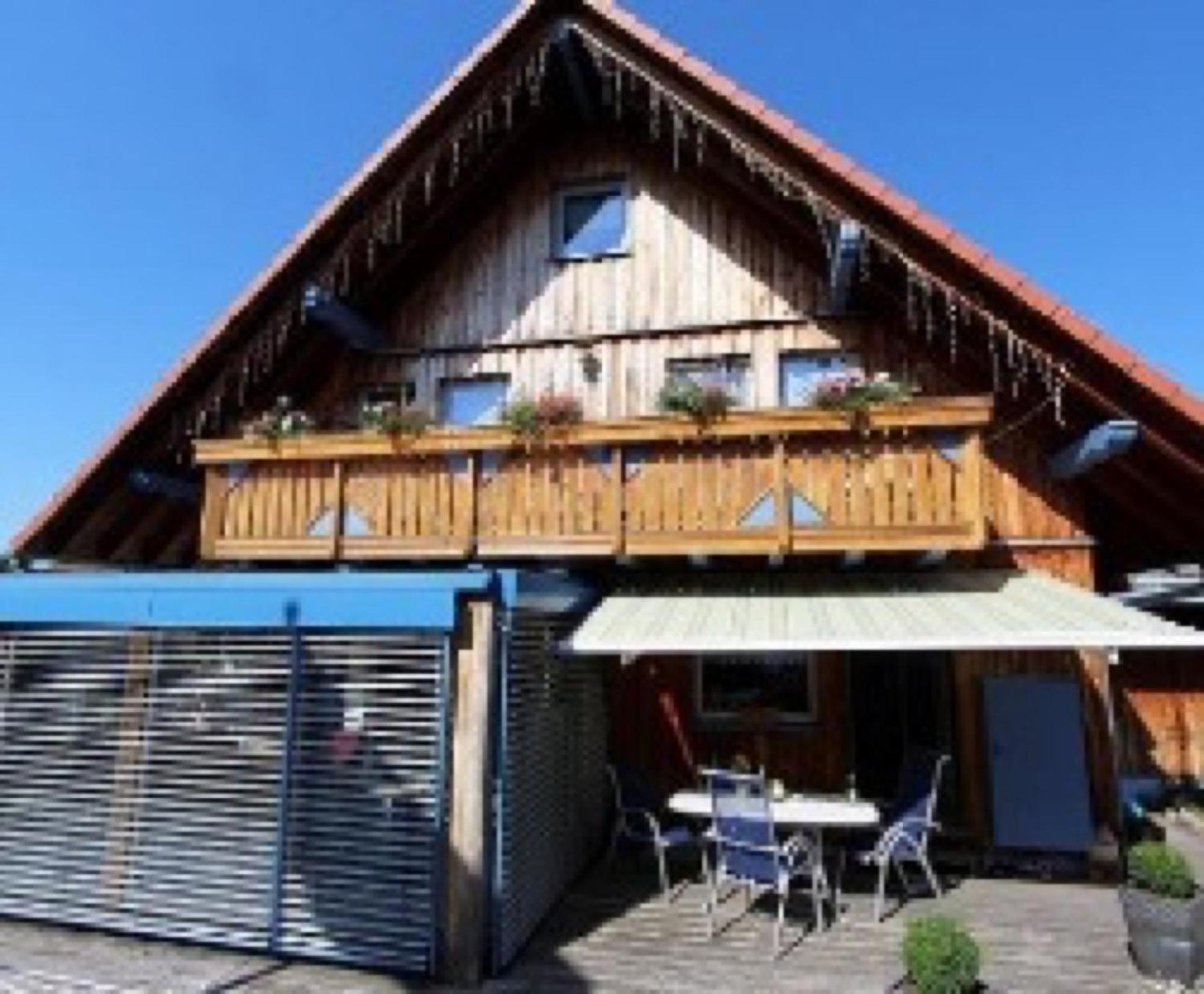 Ferienwohnung Im Holzhaus Donaueschingen Luaran gambar